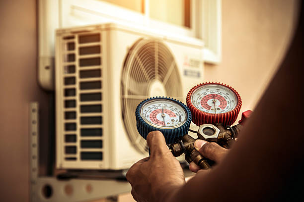 Professional Hvac technician working in Maplewood, NJ